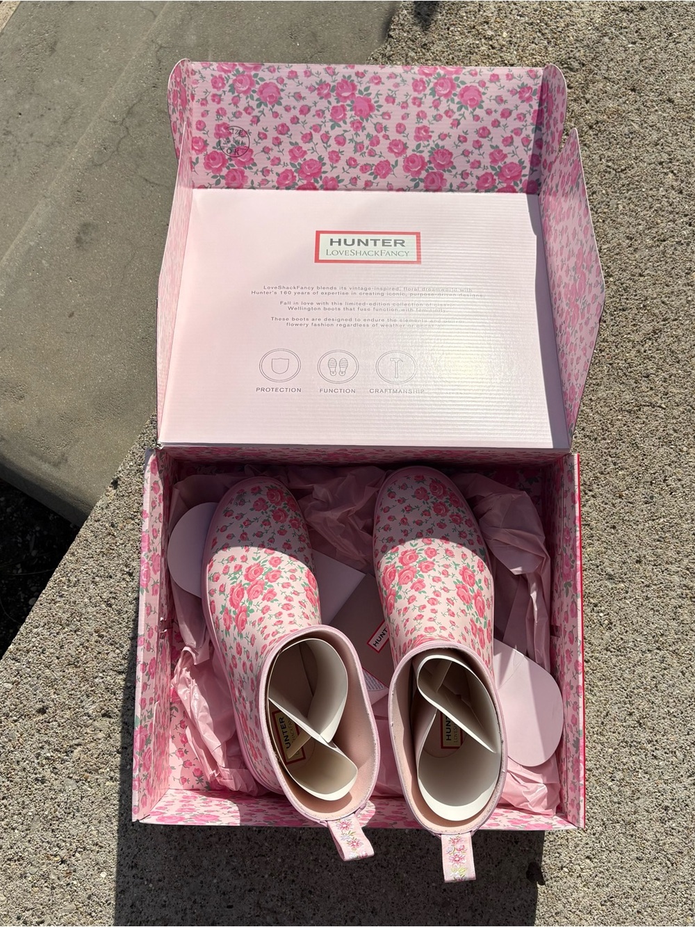 Hunter x LoveShackFancy Light Pink Floral Short Rain Boots - Picture 8 of 11